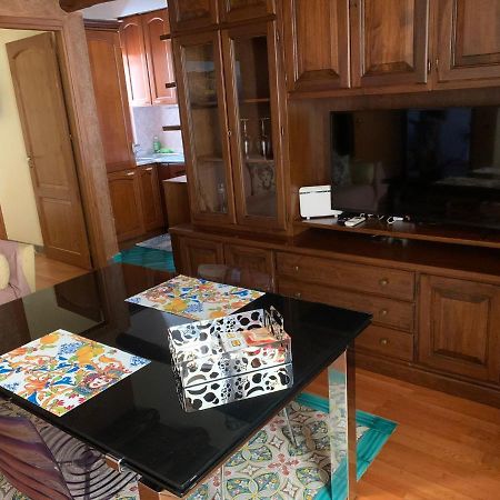 Mela'S House Apartments チェファル エクステリア 写真