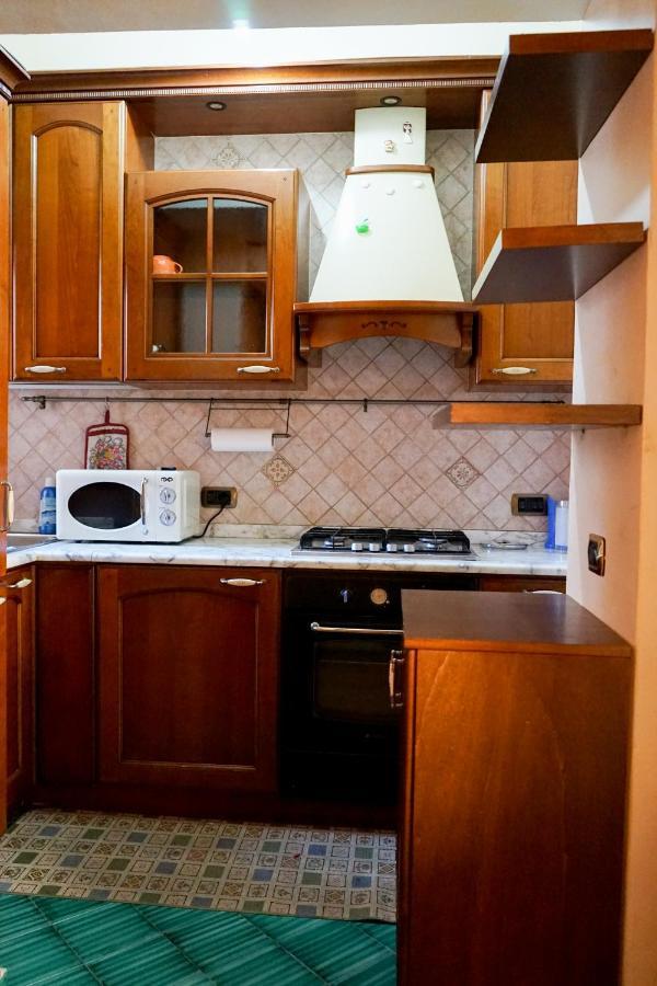Mela'S House Apartments チェファル エクステリア 写真