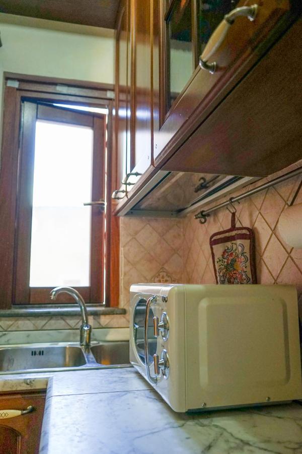 Mela'S House Apartments チェファル エクステリア 写真